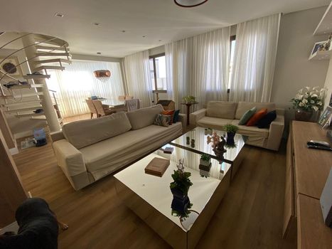 Foto 2 do(a) Cobertura de 4 quartos à venda em Agronômica, Florianópolis