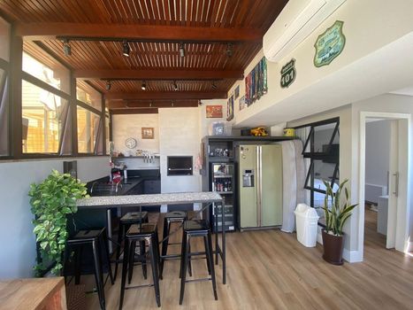 Foto 10 do(a) Cobertura de 4 quartos à venda em Agronômica, Florianópolis