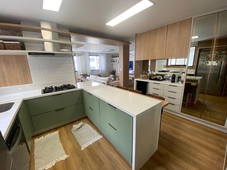 Foto 11 do(a) Cobertura de 4 quartos à venda em Agronômica, Florianópolis