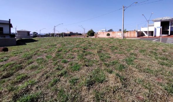 Foto 8 do(a) Terreno false à venda em Jardim Itamaraty, Lençóis Paulista