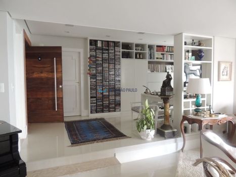 Foto 4 do(a) Apartamento de 3 quartos à venda em Campo Belo, São Paulo