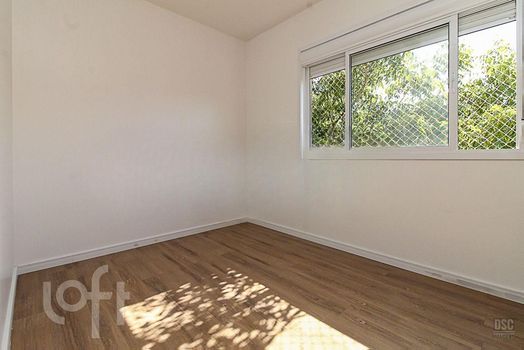 Foto 18 do(a) Apartamento de 3 quartos à venda em Teresópolis, Porto Alegre