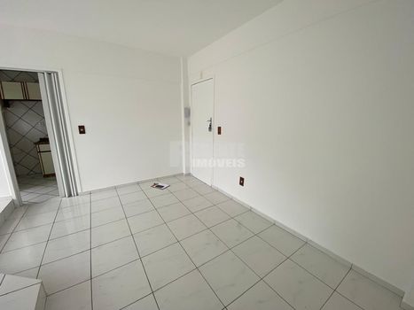 Foto 1 do(a) Apartamento de 3 quartos para alugar em Trindade, Florianópolis