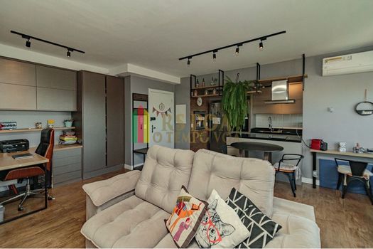 Foto 1 do(a) Apartamento de 2 quartos à venda em Navegantes, Porto Alegre