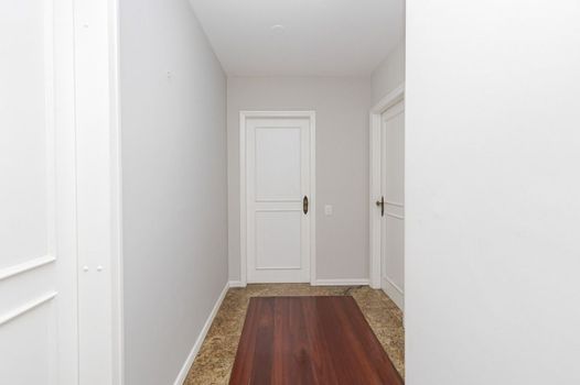 Foto 36 do(a) Apartamento de 4 quartos para alugar em Cabral, Curitiba