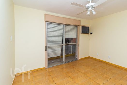 Foto 3 do(a) Apartamento de 2 quartos à venda em Cristal, Porto Alegre