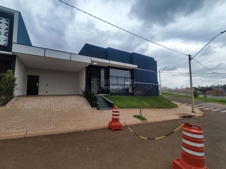 Foto 1 do(a) Casa em Condomínio de 3 quartos à venda em Parque Laranjeiras, Araraquara