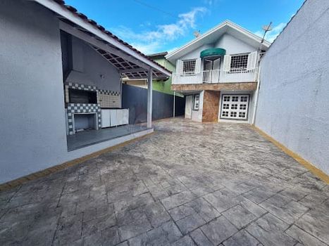 Foto 3 do(a) Casa de 3 quartos à venda em Jardim Terralão, Caraguatatuba