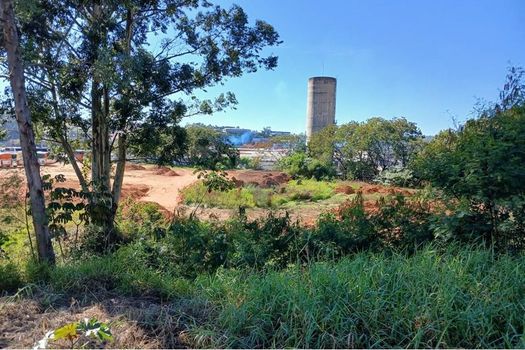 Foto 17 do(a) Terreno false à venda em Vila Santa Terezinha, Várzea Paulista