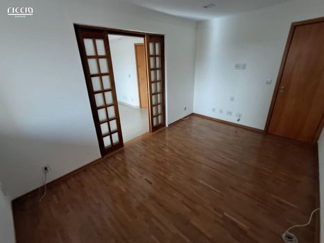 Foto 9 do(a) Apartamento de 3 quartos à venda em Vila Adyana, São José dos Campos