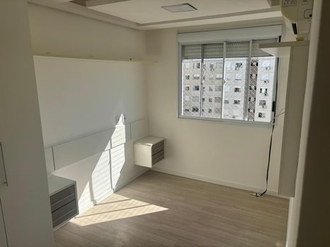 Foto 5 do(a) Flat de 2 quartos à venda em Jardim Itu, Porto Alegre