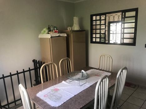 Foto 16 do(a) Casa de 3 quartos à venda em Vila Santo Antônio, Araçatuba