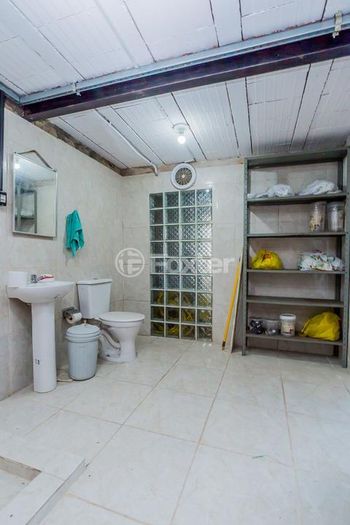 Foto 41 do(a) Casa de 6 quartos à venda em Jardim do Salso, Porto Alegre