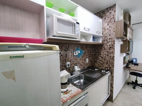 Foto 10 do(a) Flat de 2 quartos à venda em Copacabana, Rio de Janeiro