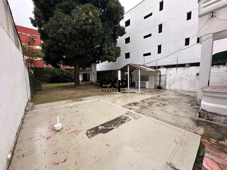 Foto 43 do(a) Casa de 3 quartos à venda em Hipódromo, Recife