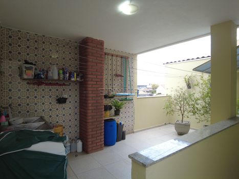 Foto 3 do(a) Casa de 4 quartos à venda em Parque Oratório, Santo André