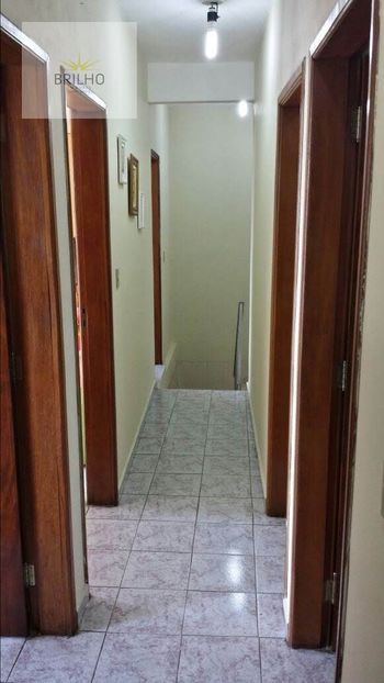 Foto 4 do(a) Casa de 6 quartos à venda em Santo Antônio, Osasco