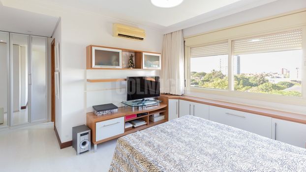 Foto 13 do(a) Apartamento de 3 quartos à venda em Três Figueiras, Porto Alegre