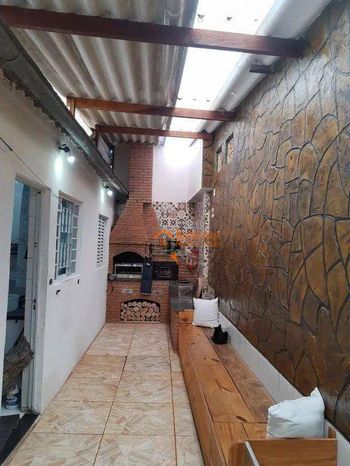 Foto 2 do(a) Casa de 8 quartos à venda em Jardim Normandia, Guarulhos