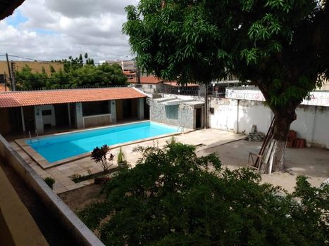 Foto 2 do(a) Casa de 22 quartos à venda em Montese, Fortaleza