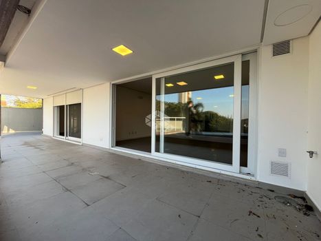 Foto 41 do(a) Apartamento de 3 quartos à venda em Cristal, Porto Alegre