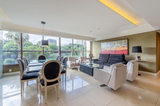 Foto 1 do(a) Apartamento de 4 quartos à venda em Três Figueiras, Porto Alegre