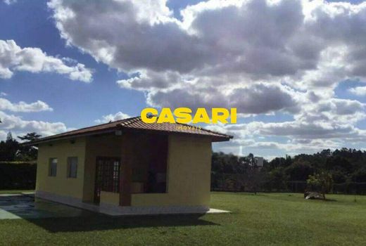 Foto 3 do(a) Fazenda / Sítio / Chácara de 2 quartos à venda em Fazenda Castelo, Boituva