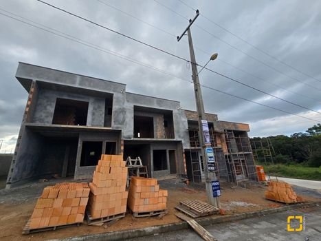 Foto 4 do(a) Casa de 2 quartos à venda em Forquilhas, São José