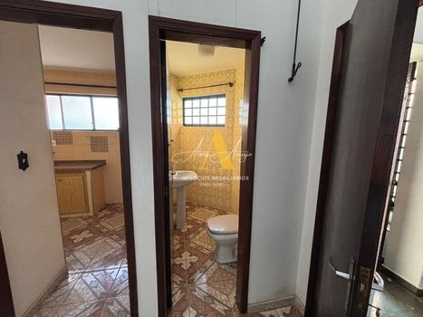 Foto 21 do(a) Casa de 3 quartos à venda em Vila São Lúcio, Botucatu