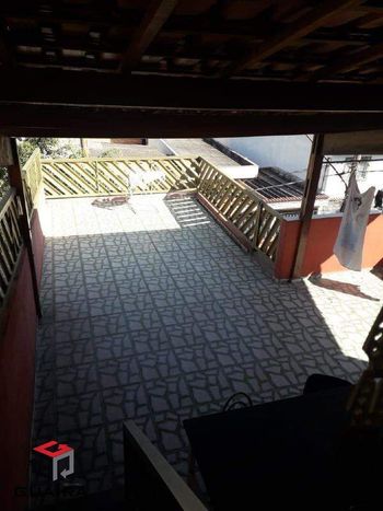 Foto 26 do(a) Casa de 3 quartos à venda em Vila Palmares, Santo André