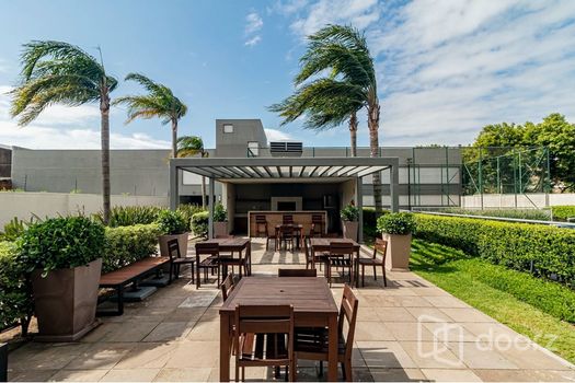 Foto 28 do(a) Apartamento de 2 quartos à venda em Navegantes, Porto Alegre