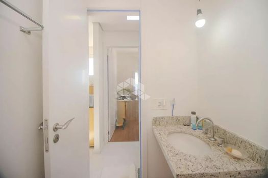 Foto 18 do(a) Apartamento de 2 quartos à venda em Passo da Areia, Porto Alegre