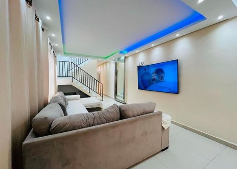Foto 1 do(a) Casa em Condomínio de 4 quartos à venda em Sítio Boa Vista, Cotia