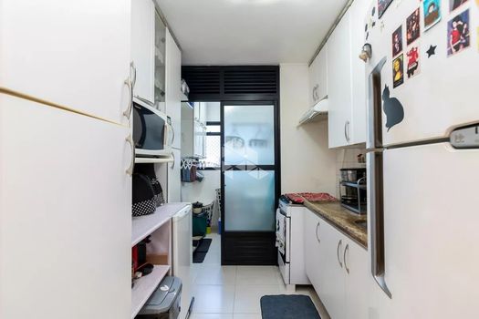 Foto 5 do(a) Apartamento de 3 quartos à venda em Vila Carbone, São Paulo