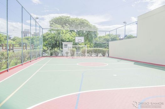 Foto 43 do(a) Apartamento de 2 quartos à venda em Passo da Areia, Porto Alegre
