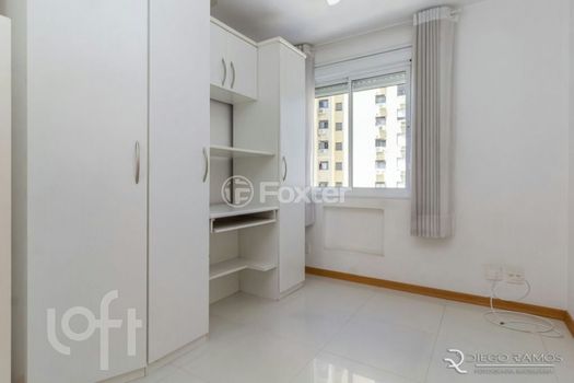 Foto 7 do(a) Apartamento de 2 quartos à venda em Passo da Areia, Porto Alegre
