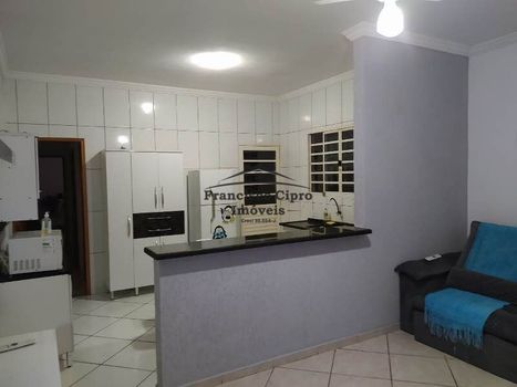 Foto 2 do(a) Casa de 2 quartos à venda em Olaria, Lorena
