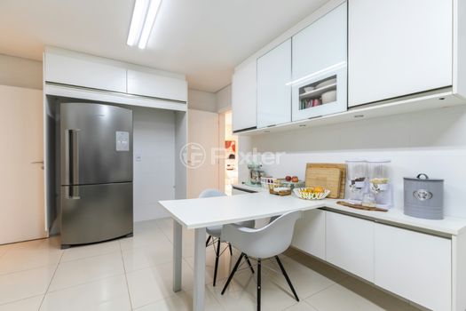 Foto 16 do(a) Apartamento de 4 quartos à venda em Jardim Petrópolis, São Paulo