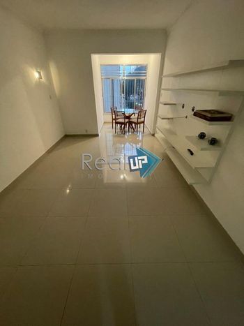 Foto 4 do(a) Apartamento de 3 quartos à venda em Copacabana, Rio de Janeiro