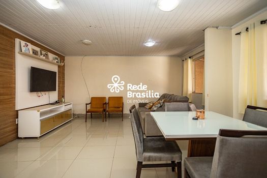 Foto 1 do(a) Casa de 3 quartos à venda em Candangolândia, Brasília