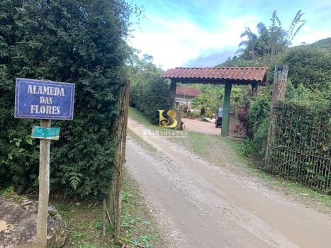 Foto 3 do(a) Fazenda / Sítio / Chácara de 3 quartos à venda em Centro, Nova Friburgo