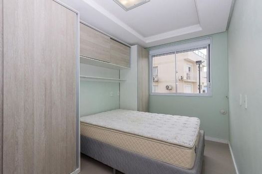 Foto 3 do(a) Flat de 2 quartos à venda em Jardim Itu, Porto Alegre