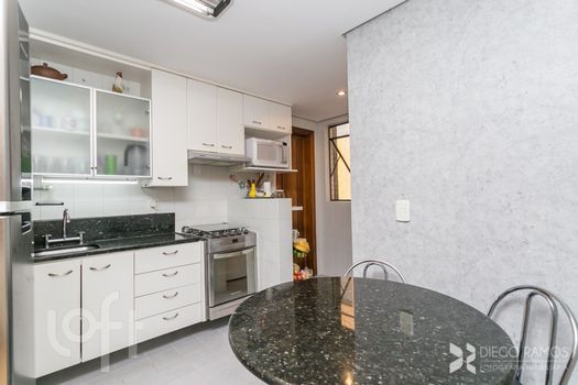 Foto 30 do(a) Apartamento de 3 quartos à venda em Petrópolis, Porto Alegre