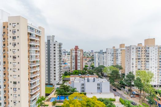 Foto 19 do(a) Apartamento de 3 quartos à venda em Passo da Areia, Porto Alegre