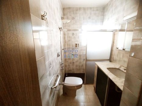 Foto 6 do(a) Casa de 4 quartos à venda em Jardim Andere, Varginha