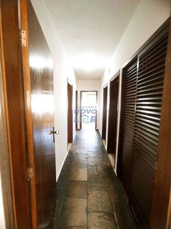 Foto 4 do(a) Casa de 4 quartos à venda em Jardim Andere, Varginha