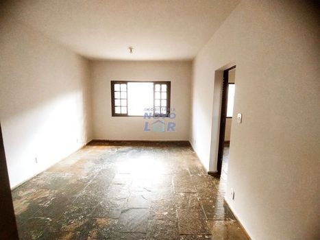 Foto 7 do(a) Casa de 4 quartos à venda em Jardim Andere, Varginha