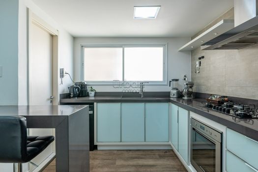 Foto 7 do(a) Apartamento de 3 quartos à venda em Jardim Europa, Porto Alegre