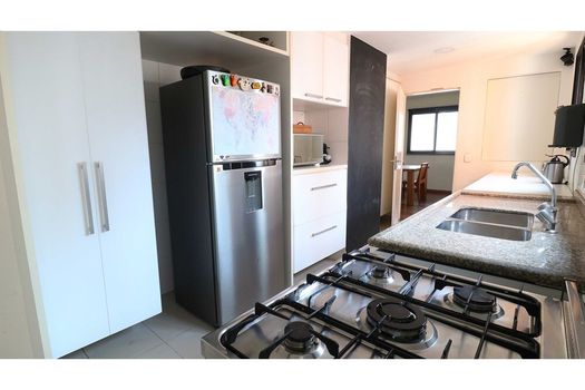 Foto 9 do(a) Apartamento de 3 quartos à venda em Jardim Fonte do Morumbi, São Paulo