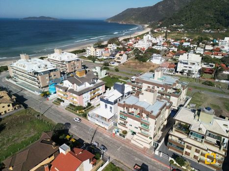 Foto 1 do(a) Cobertura de 2 quartos à venda em Pântano do Sul, Florianópolis
